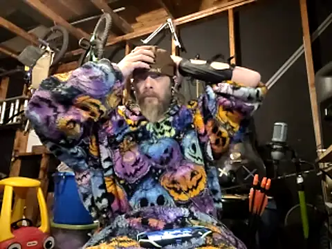 thejuicybacon online show from February 16, 5:05 am