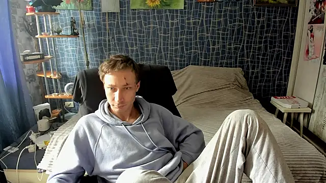 CuteBoy228 online show from April 21, 10:10 am