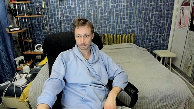 CuteBoy228 online show from April 13, 5:24 pm