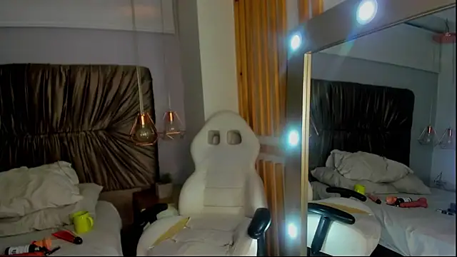 BryCams3 online show from September 21, 4:45 am