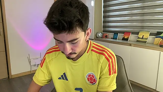 sweettaaron01 online show from November 25, 6:10 pm