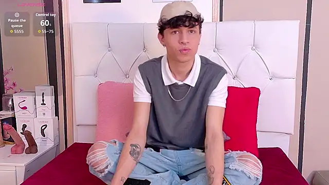 Axel  Evans online show from November 8, 12:41 pm