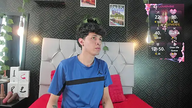 Axel  Evans online show from October 16, 3:53 pm