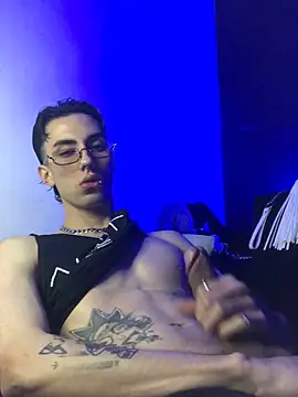 redmen69 online show from March 5, 5:25 am