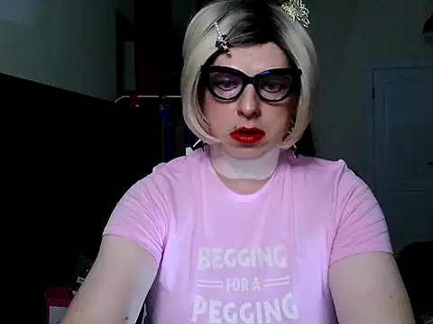 sissyslutmasha online show from November 17, 7:44 am