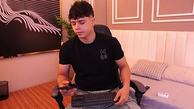 Ethan occonor online show from May 22, 1:16 pm