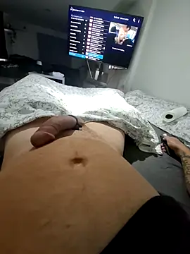 andyandy82 online show from October 23, 8:40 am