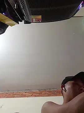 ducpham6565 online show from November 19, 12:38 pm