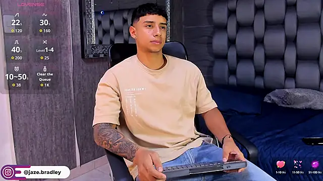 jaze bradley online show from September 15, 11:33 am