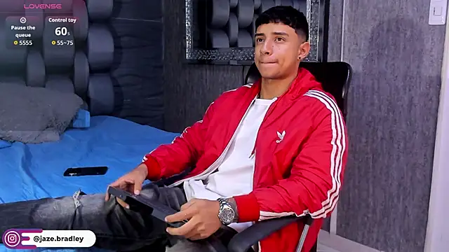 jaze bradley online show from September 30, 11:36 am