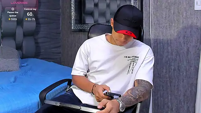 jaze bradley online show from October 6, 11:15 am