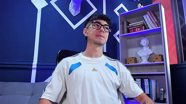 etham wolf  online show from October 4, 2:11 pm