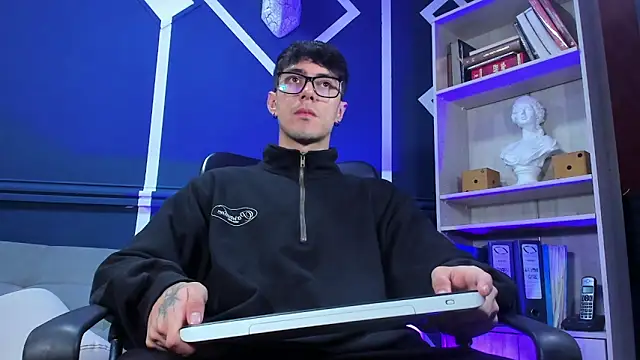 etham wolf  online show from October 14, 11:28 am