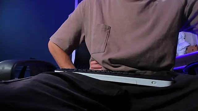 etham wolf  online show from September 10, 3:43 pm