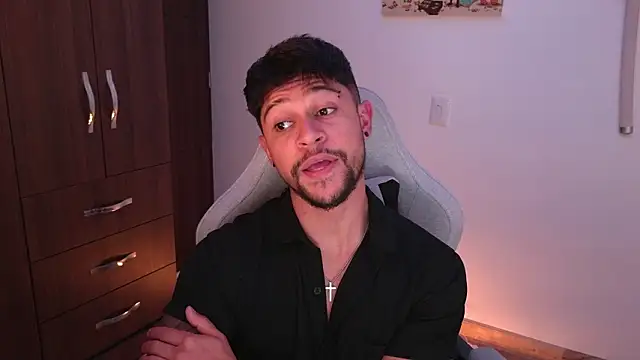 domsantiago  online show from February 9, 3:22 am