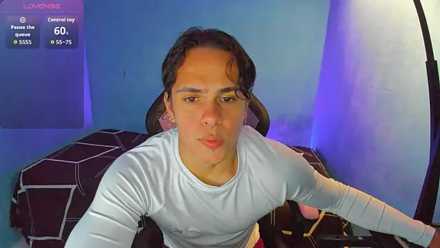 Maximiliano scoott   online show from October 14, 6:04 pm