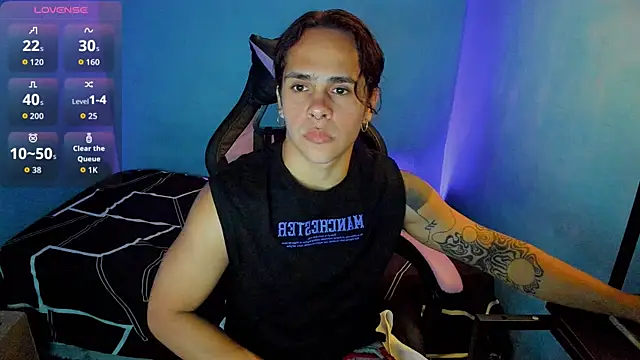 Maximiliano scoott   online show from October 7, 8:02 pm