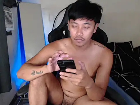 Snapshot of alexsuckable01 chatting on October 16, 10:23 am alexsuckable01 online show from October 16, 10:23 am
