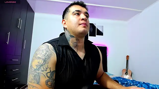 thiago  cp01 online show from August 3, 5:06 am