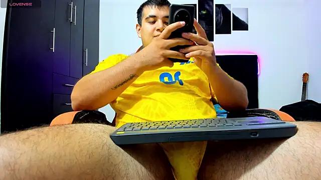 thiago  cp01 online show from July 4, 4:26 am