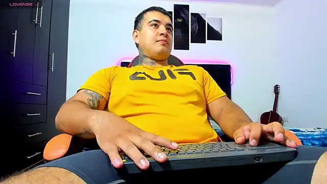 thiago  cp01 online show from June 23, 3:55 am