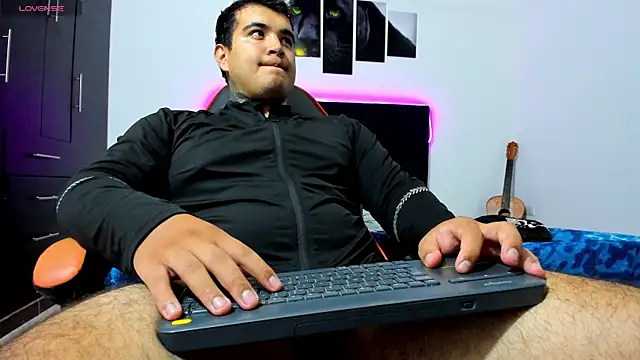 thiago  cp01 online show from July 23, 3:15 am