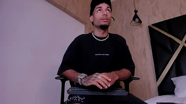 Thiagoferreti online show from October 21, 7:17 pm