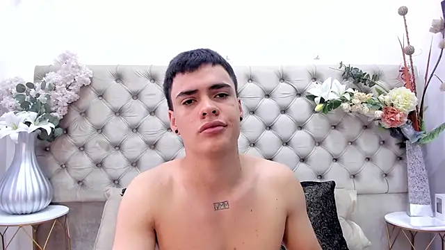 BenitoSaenz online show from February 23, 1:13 pm