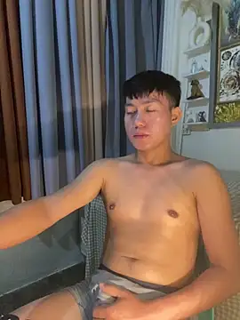 xshyboyx online show from March 4, 5:20 pm