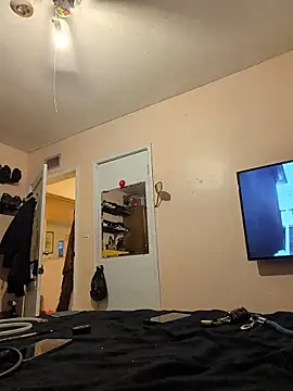 Cnutt310 online show from April 2, 1:41 pm