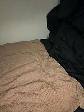 meme n online show from February 28, 3:44 pm