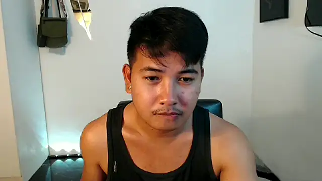 Snapshot of JboyGiant005 chatting on September 26, 2:53 am JboyGiant005 online show from September 26, 2:53 am