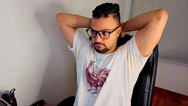 Ernesto-Rodriguez82 online show from March 26, 1:32 am