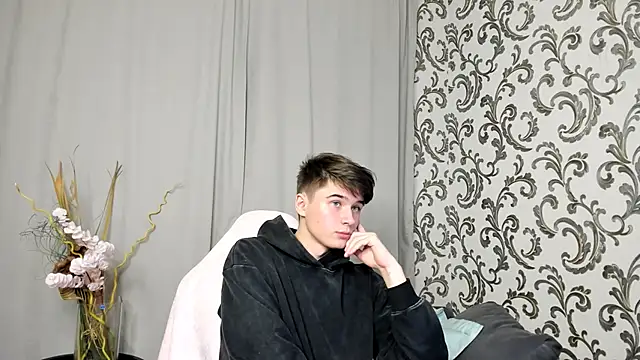 SherlockMax online show from September 18, 5:59 pm