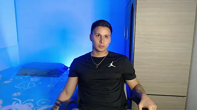 valentinosex1 online show from January 5, 10:57 pm