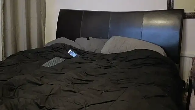 pantyhoselover54 online show from November 13, 3:33 am