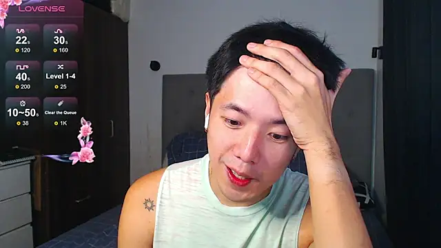 Addictiveboi online show from April 18, 4:25 am