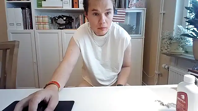 DIRTY BOY93 online show from May 21, 2:32 pm
