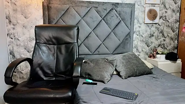 Apolo rousse1 online show from October 8, 12:59 am