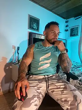Snapshot of mason_fit chatting on October 8, 4:44 pm mason fit online show from October 8, 4:44 pm