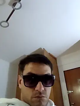 Julian2236 online show from December 3, 12:49 am