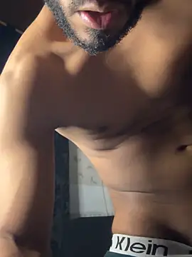 TU-MORENOO online show from September 22, 6:57 am