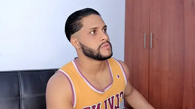 Pier Simons online show from November 8, 3:26 pm