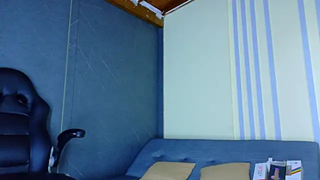 ALANNFERRER online show from April 6, 10:16 am