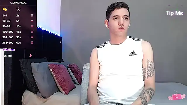 Matteo12  online show from January 10, 4:39 am