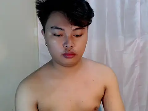 Lustfulljohnx online show from April 19, 9:17 pm