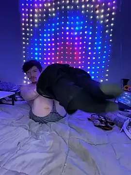 SalemStratton online show from February 6, 2:19 am