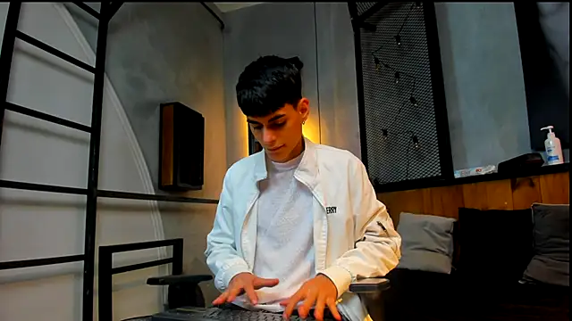 Dani mc1 online show from November 20, 11:53 am