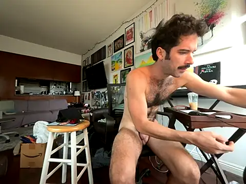 Pupscritch online show from November 3, 4:31 pm