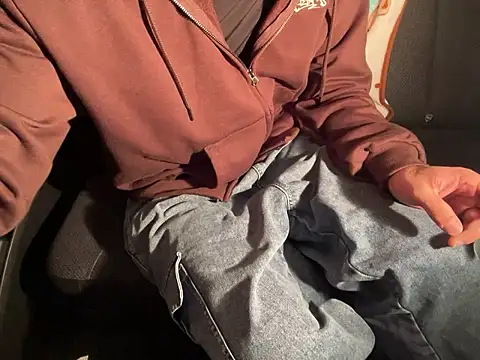 CAMEL1913 online show from January 10, 5:50 pm